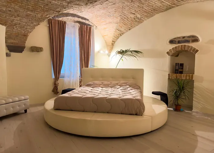 Centro Storico - La Casa Del Duca * بيرغامو